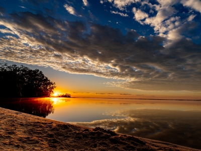 Cootharaba_Lake_BoreenPointCampground_Sunrise